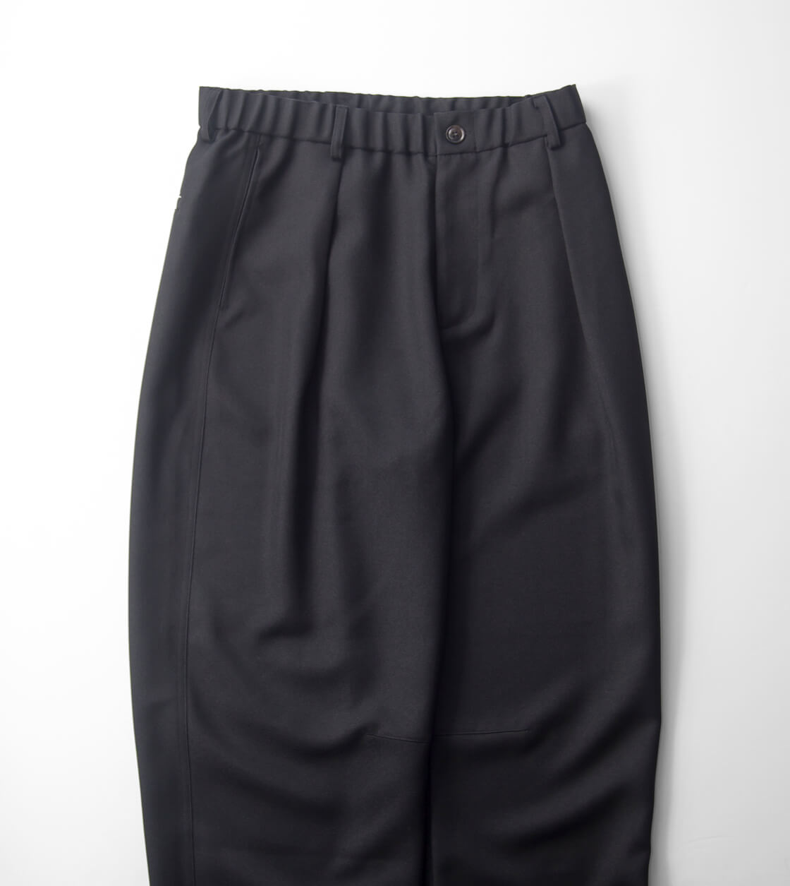 Upscape Audience オーディエンス  LANATEC ラナテック 1タック カーブド バルーン イージーパンツ 日本製 メンズ