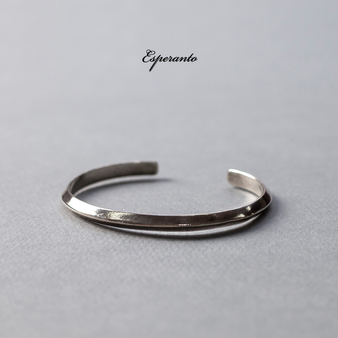 ESPERANTO エスペラント シルバー925 シンプル トライアングルバングル ブレスレット 重ねづけ 日本製 メンズ レディース
